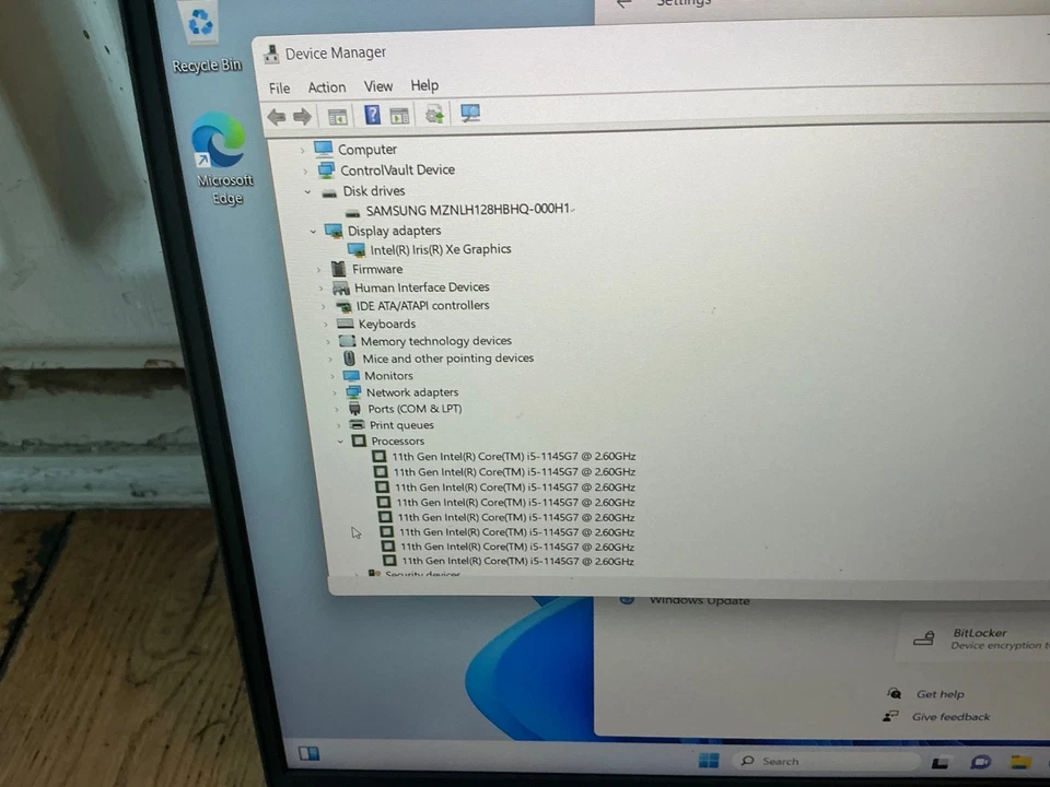 Dell Latitude 5520 · i5-1145G7 · 8GB · 128GB, photo 4 of 5