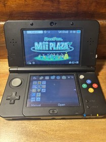 Nintendo 3DS Mario Edition Black Friday Edition US Model W Charger And Case