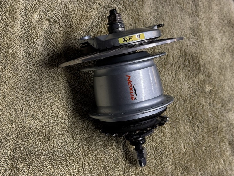 Shimano Nexus 8-Speed C6000-8R Internal Geared Hub