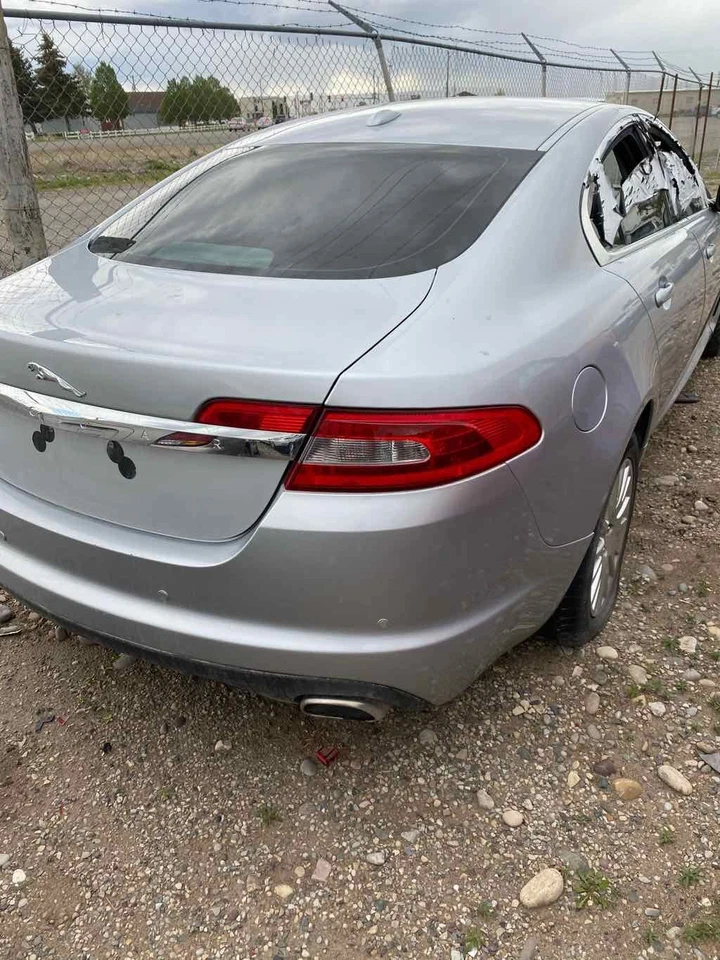 Sistema de monitoreo de presión de neumáticos usado (TPMS) modo de control se adapta a: Jaguar Xf Sus 2010 Foto 4 de 4