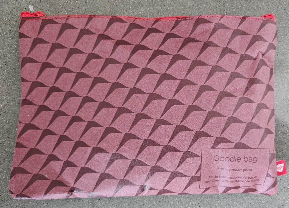VIRGIN ATLANTIC Upper Class Goodie Bag Amenity Kit w/ Ren cremes NEW UNOPENED
