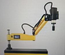 Automatische Gewindeschneidmaschine