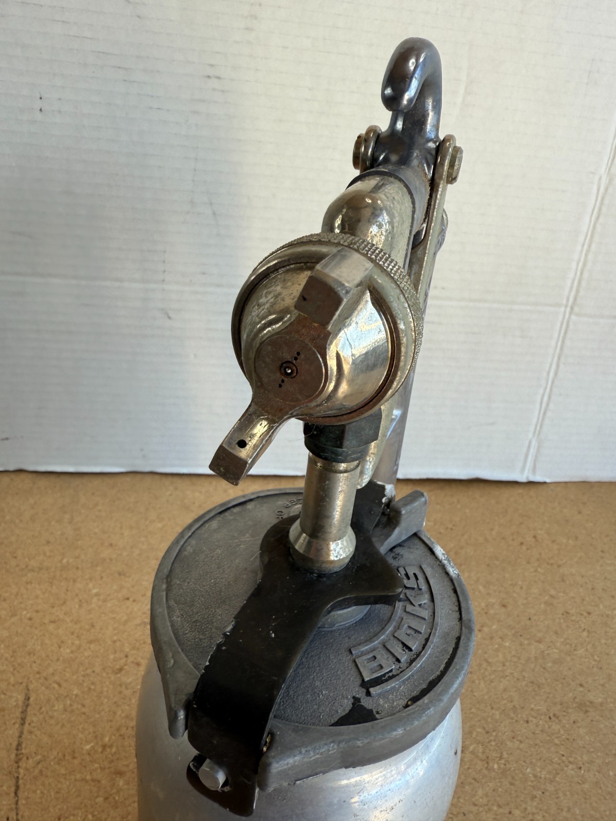 Binks 2001 Spray Gun with Accessories SOLD AS IS