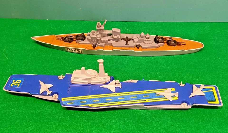 Matchbox Sea Kings K304 Aircraft Carrier -K303 Battleship -1976 - Immagine 2 di 3