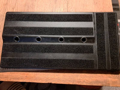RockRPB-1BK großes Gitarren-Effektpedal-Gehäuse Pedalboard NEU mit allen Kabeln