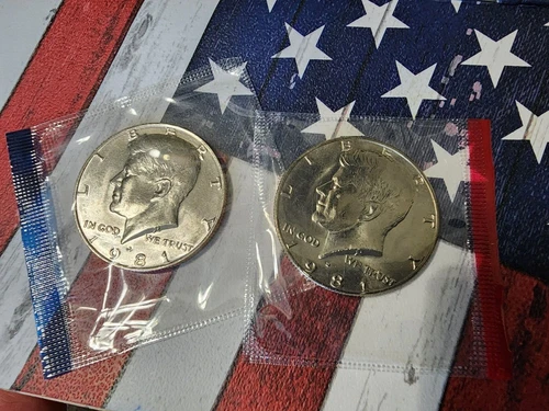 1981 P & D KENNEDY HALF **UNCIRCULATED** STILL IN MINT CELLO-- FREE SHIPPING!!