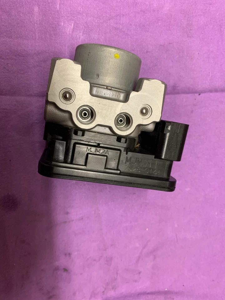 Bremse ABS Block Honda VFR 800 RC 79E 6644km. n-8l2.M2-073. - Image 4 of 4