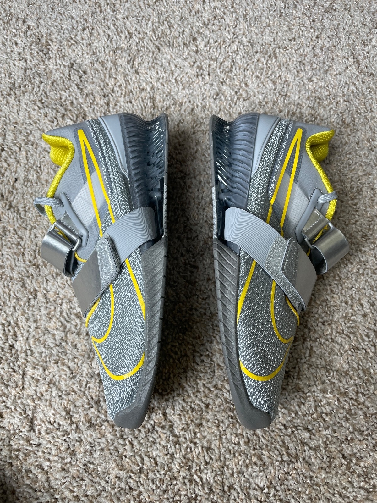 SAOLA Scarpe da allenamento Nike Romaleos 4 grigie alleggerimento sollevamento pesi CD3463 002 taglia 9