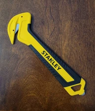 STANLEY Single-Sided Bi-Material Pull Cutter