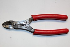 Snap-on Tools Pwcs7cf Red Soft Grip Wire Stripper Cutter Crimper Tool Usa