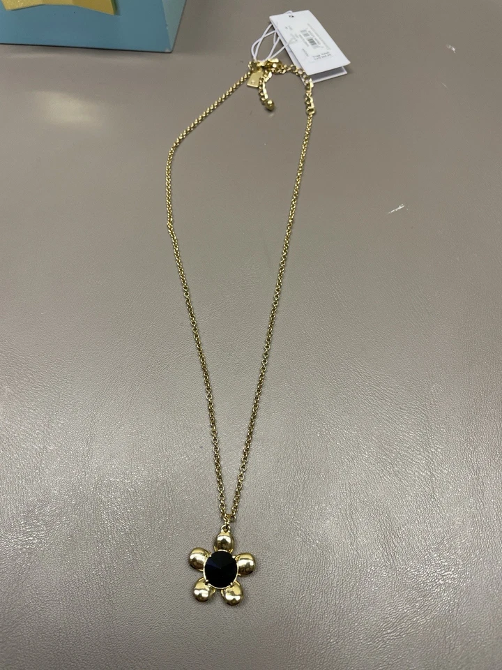 Collar colgante Kate Spade Sunset Flooms flor dorada piedra negra nuevo con etiquetas auténtico Foto 2 de 4