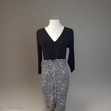 Express the neck knee length black-and-white dress with tie belt Medium