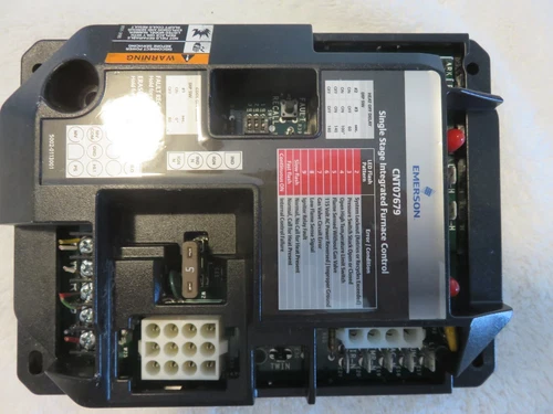 Trane Gas Furnace Control Board Part#  CNT07679 Replacement board