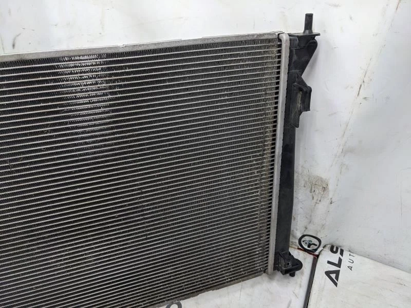 2010-2011 Kia Soul+ 2.0L AT Radiator Assembly 25310-2K150 OEM - Image 3 of 4