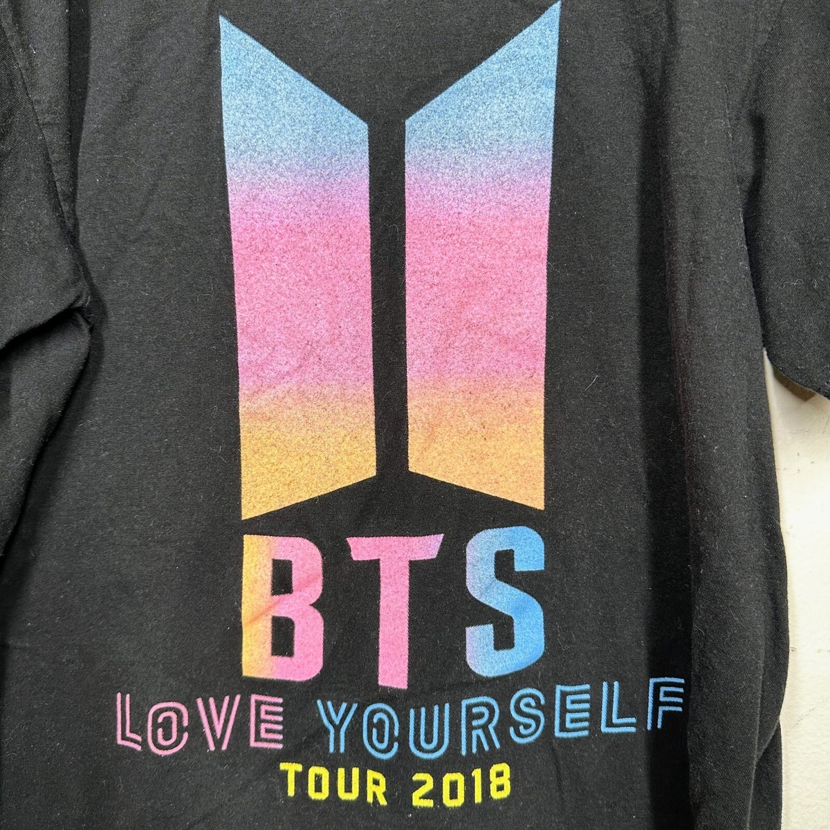 BTS 2018 Love Yourself World Tour Tee Large | eBay
