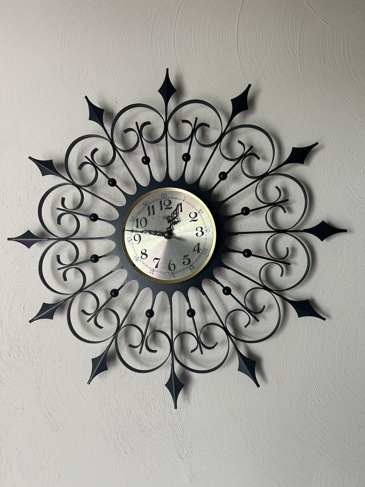 25" MCM Modern Welby Starburst Wall Clock Scroll Iron Metal Atomic Sunburst NICE