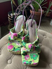 Betsey Johnson size 7 platform 5 inch shoes