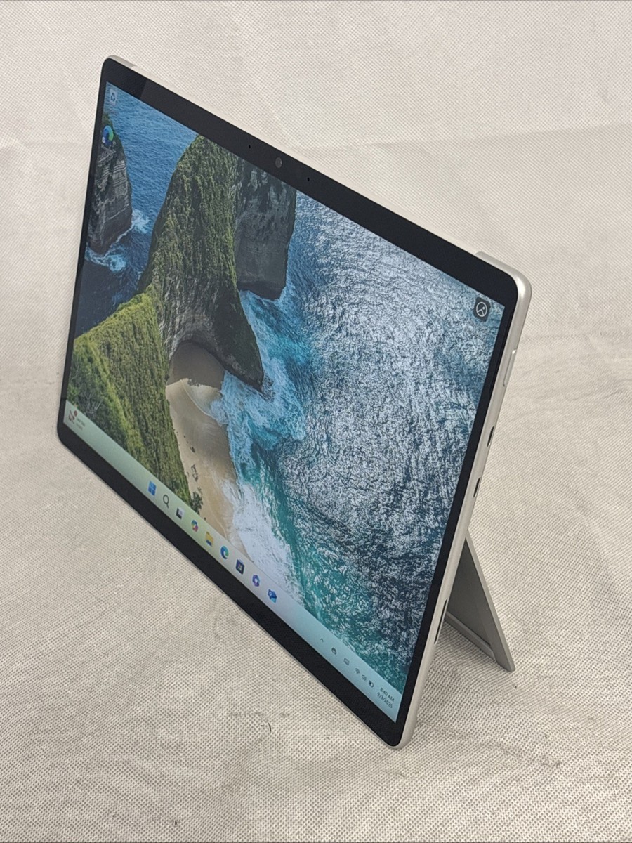 Microsoft Surface Pro 8 13