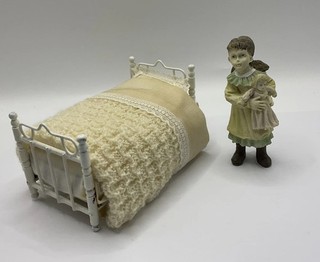 Dolls House Resin Child And Bed (BOU/24)