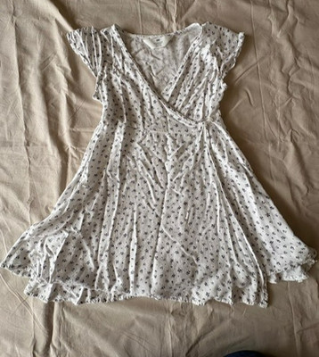 H&M Girls A Line Dress White Floral V Neck Short Sleeve Button Front Sz 8-10Y