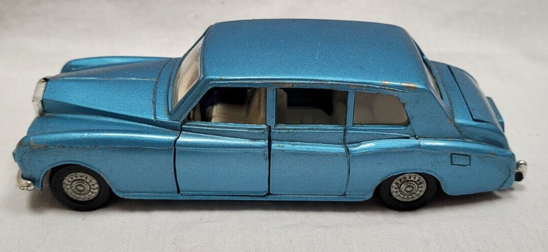 Rolls-Royce Phantom V 0124 G1-1a (1977) - Dinky Toys