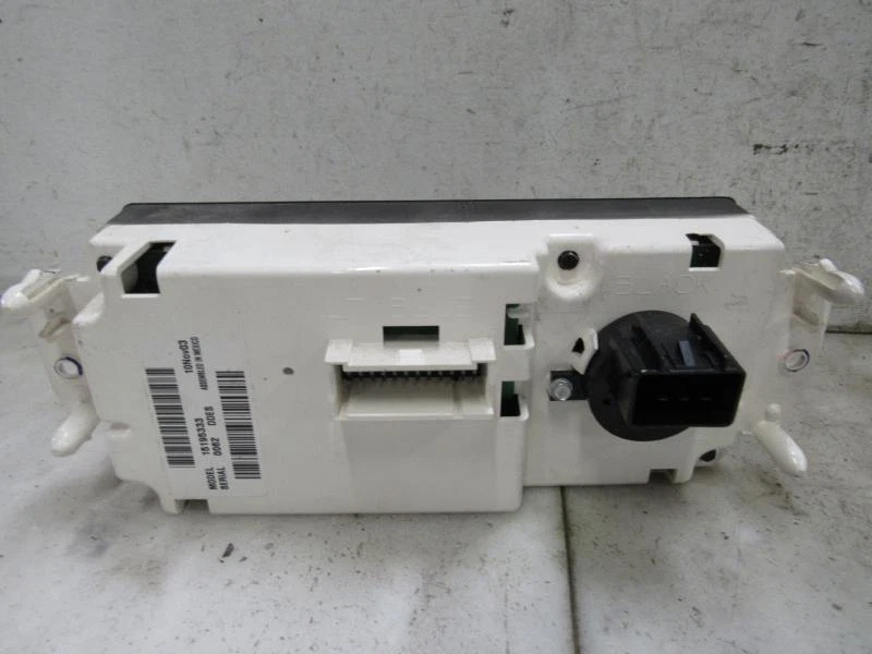 04 05 GMC ENVIY XUV AC y control de calefacción OEM Foto 2 de 3