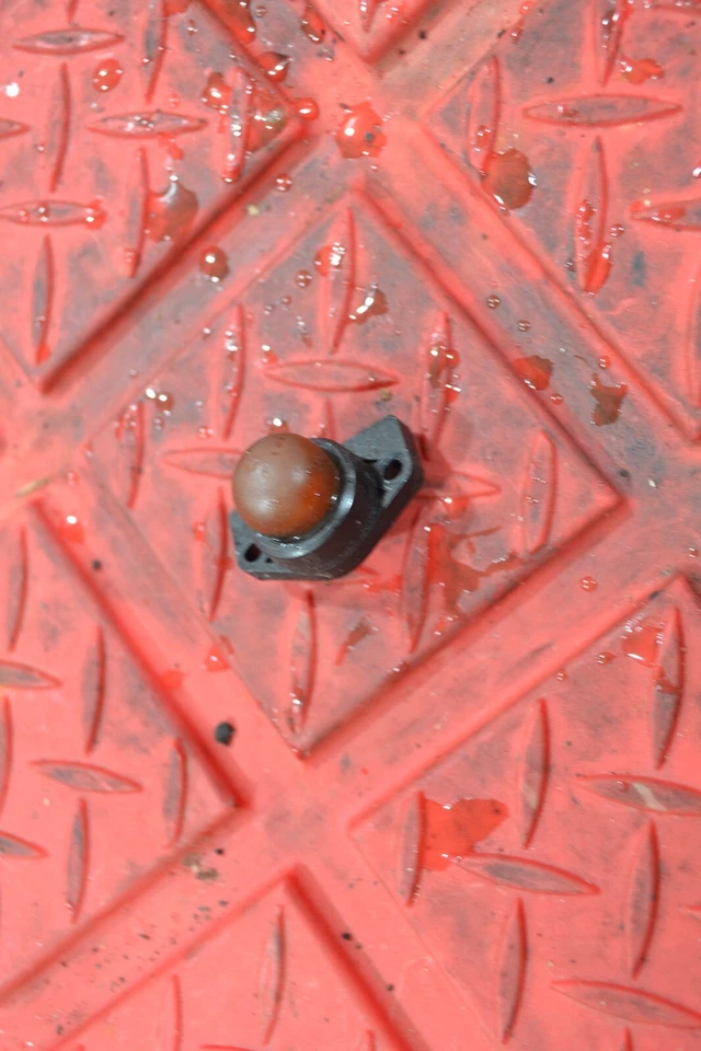 Weed Eater LT 7000 String Trimmer OEM Primer Bulb - Image 2 of 4