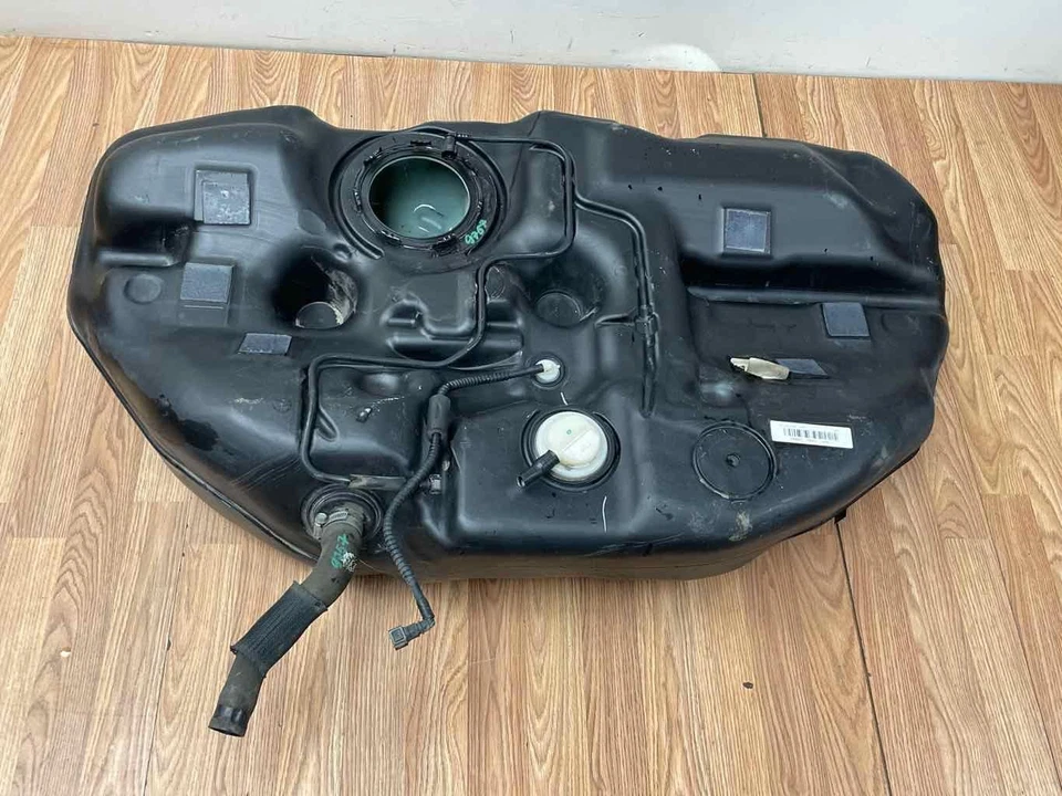 Fuel Tank Reservoir Assy T309901 172026CA0A Fits 19 - 22 NISSAN ALTIMA 2.5L FWD - Image 3 of 4