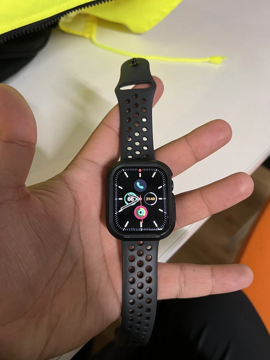 Apple watch online nike case