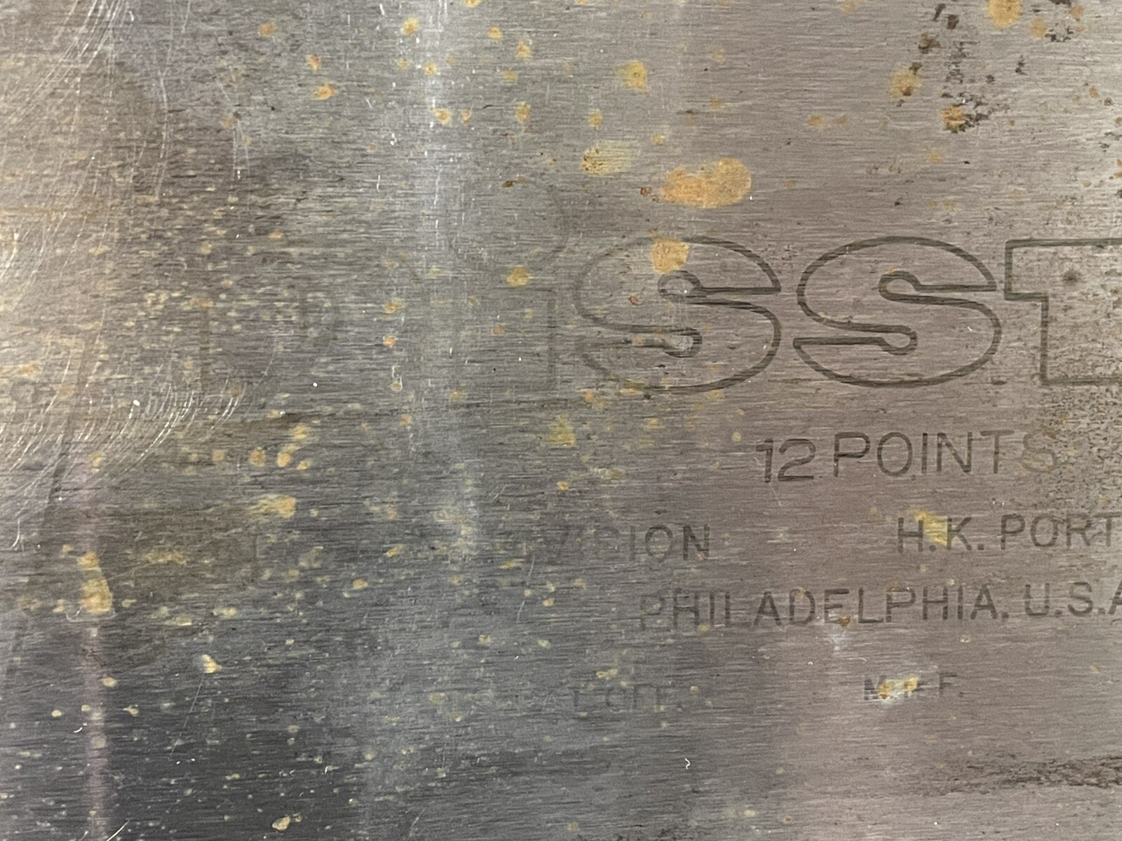 vintage hand saw henry disston Philadelphia USA CARPENTER wood Cut Carved Gift