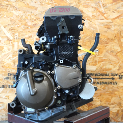 V10カザマGPX V10カザマGPX V10カザマGPX 画像 No.3/11] 「そしてZX-10へ」カワサキ