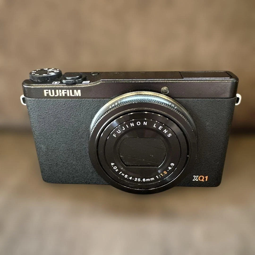 Fujifilm Digital Cameras XQ1 12-13.9 MP Maximum Resolution for