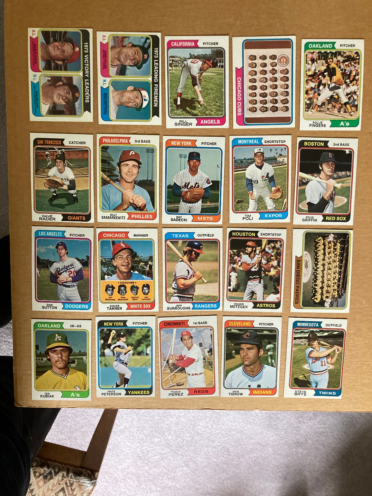 1974 topps baseball cards Build Your Set EX to NM #205 - #299
