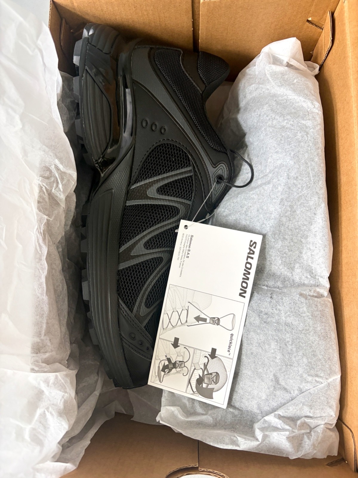 Salomon XT-Whisper Black M7 - SIZE WOMENS 8 - MENS 7