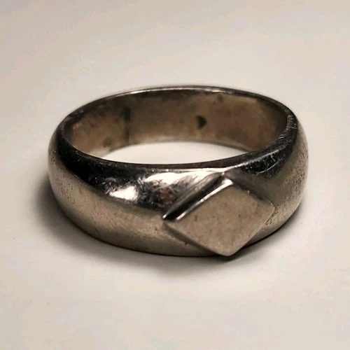 Vintage Ethnic Silver Metal Southwestern Diamond Cut Mold Design Size - 8