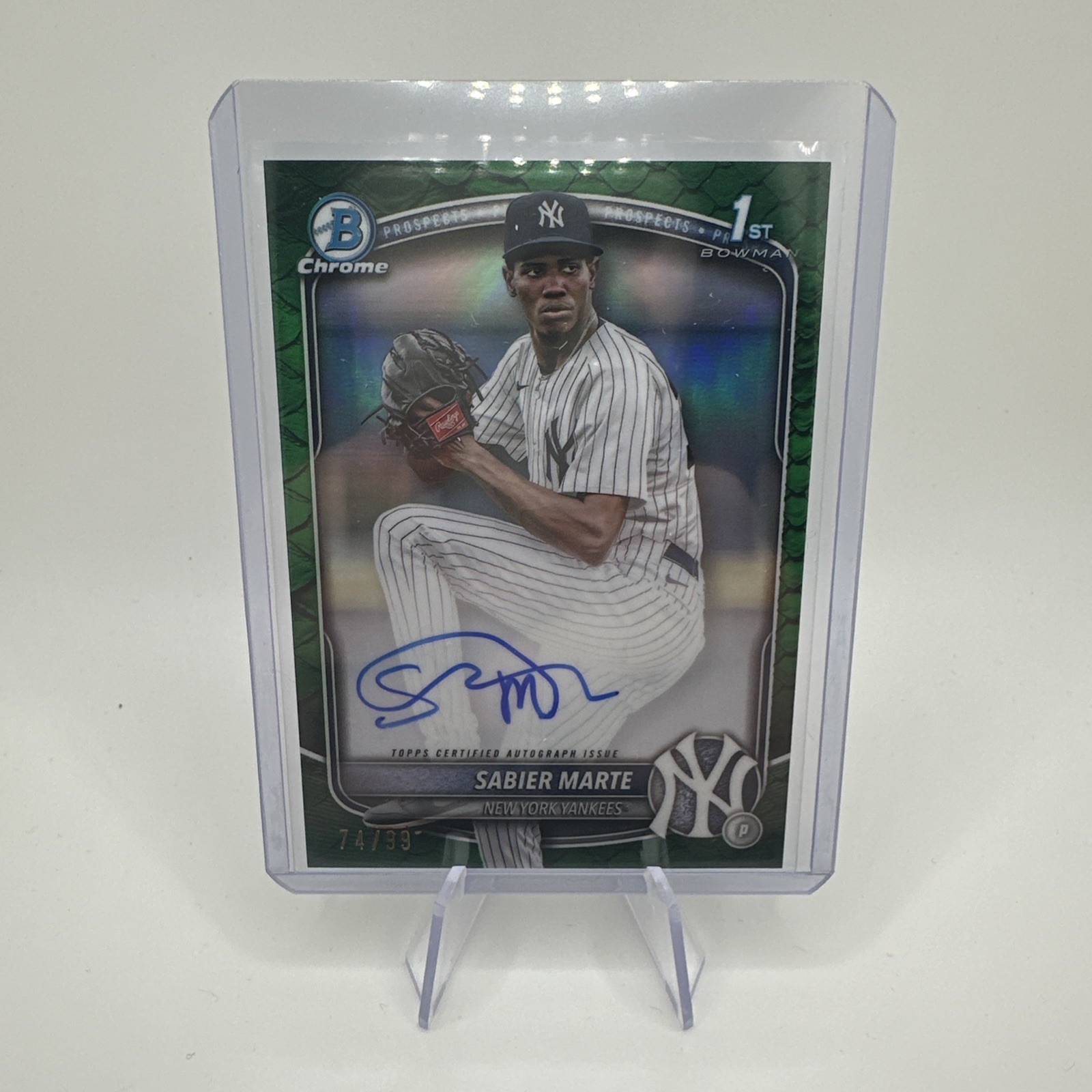 SABIER MARTE 2025 BOWMAN CHROME 1ST AUTOGRAPH GREEN REPTILIAN AUTO /99 Q0154