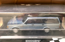 Minichamps 1/18 Volvo 240 GL Break 1986 Blue Metallic