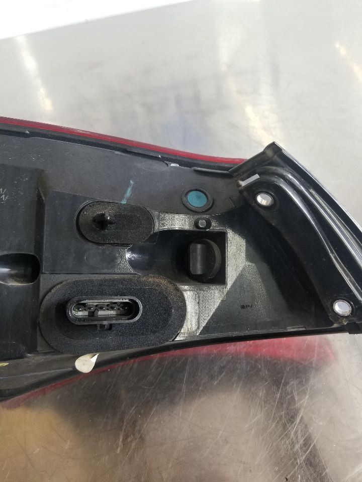 Maserati Ghibli 2014 Right Side panel