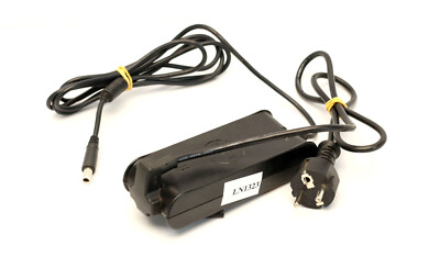 Original Dell LA90PS1-00 90W-AC Adapter Ladegerät Netzteil 19,5V --- 4,62A