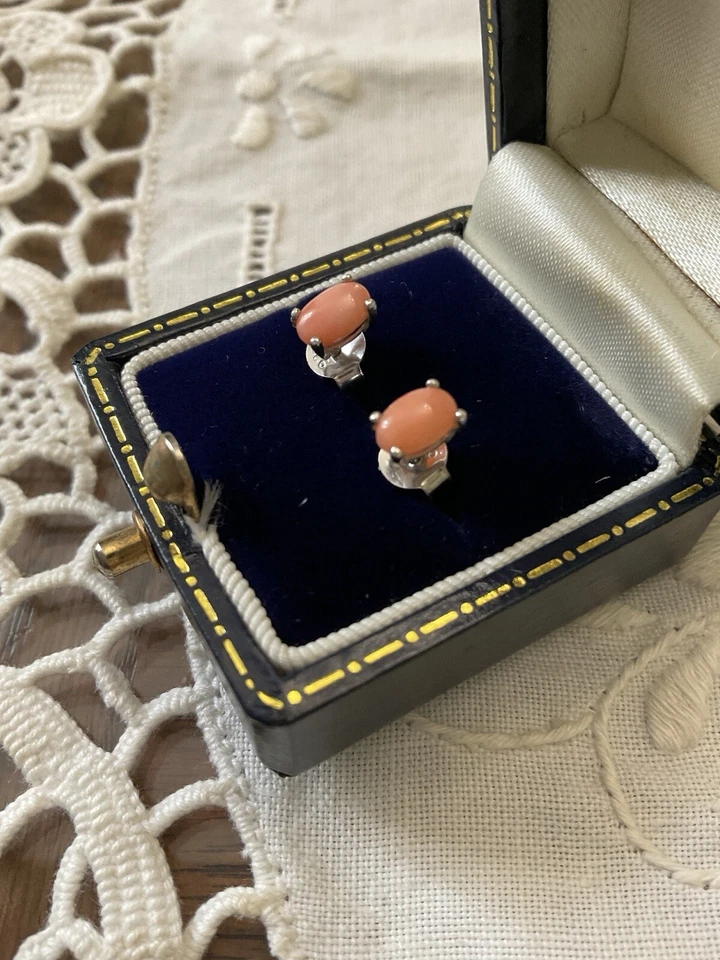 CORAIL ROSE PEAU D’ANGE VERMEIL OR BLANC ET ARGENT, ANCIENNES BOUCLES D’OREILLES - Photo 3/4