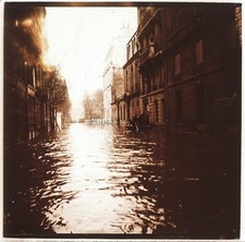 Paris Rue de l’Université