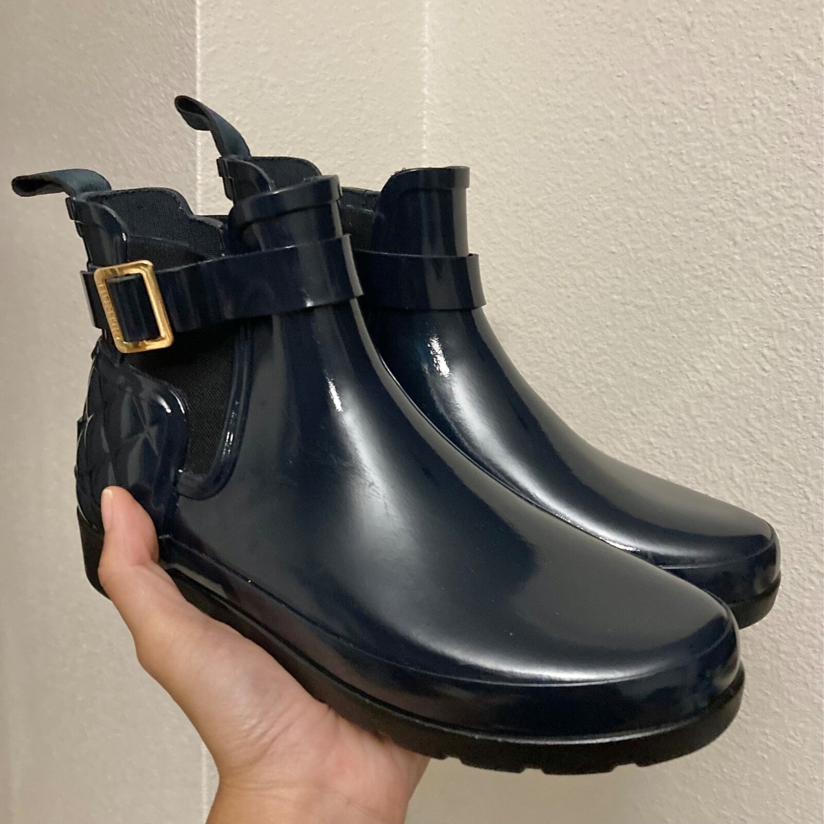 Hunter Refined Gloss Quilt Chelsea Ankle Rainboots short