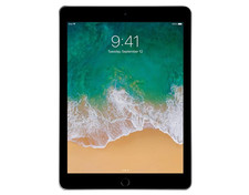 Apple iPad Pro 1st Gen. 32GB 9.7 in - Space Gray A1674 Shattered Screen