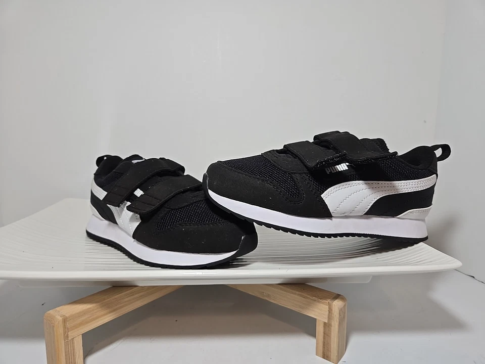 PUMA Kids - Soft Foam Athletic Shoes | Black & White |  USKids 2C - Image 2 of 4