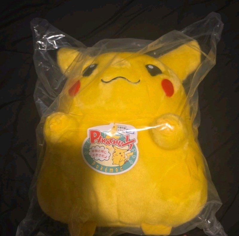 TAKARA TOMY Pokémon Welcome Back! Pikachu 30th Anniversary 1/1 Scale Figure JPN