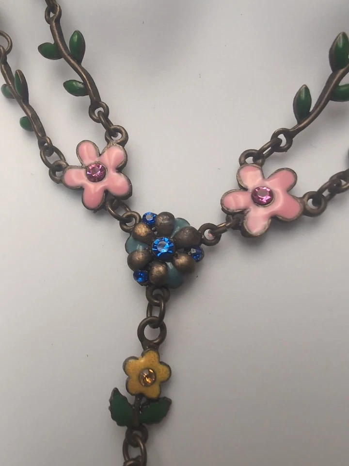 Collar Michael Negrin Esmalte Y Gota Floral Colores Pastel Latón Oscuro Foto 4 de 4