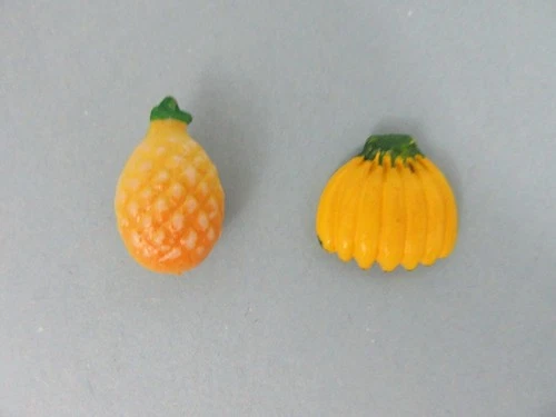 Vintage Barbie Accessories 1964 PINEAPPLE for Barbie in Hawaii #1605 and Bananas