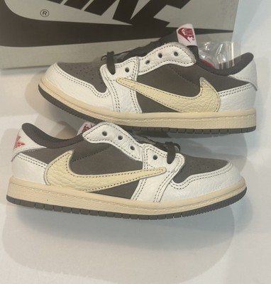 Air Jordan 1 Retro Low OG Travis Scott Reverse Mocha TD Größe UK 9,5C DO5441-162