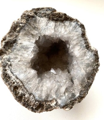 Große Quarz Geode Kristall - Hohlgestein