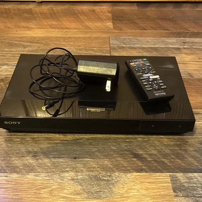 Sony UBP-X700 4K Ultra HD Blu-ray/DVD Player Wi-Fi Black HDMI w/ Remote